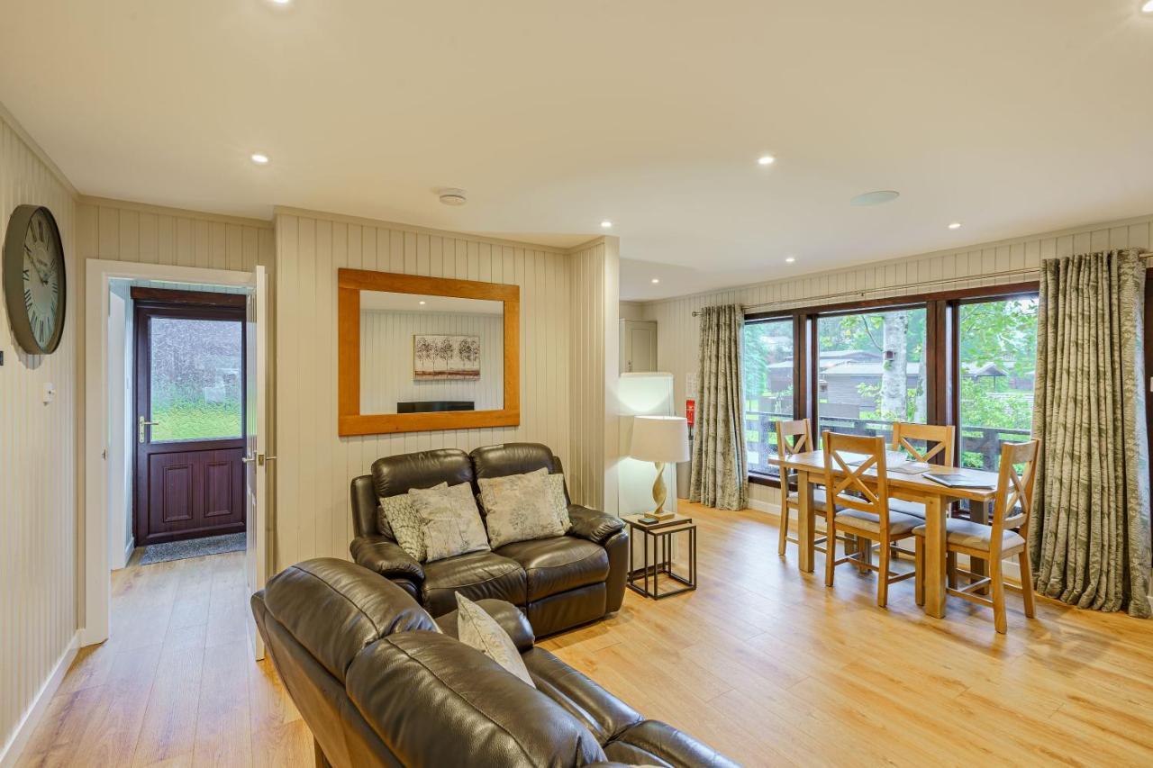 Birch Lodge 13 With Hot Tub Newton Stewart Eksteriør bilde